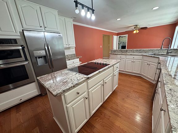 2nd image of 317 W Seminary Ave