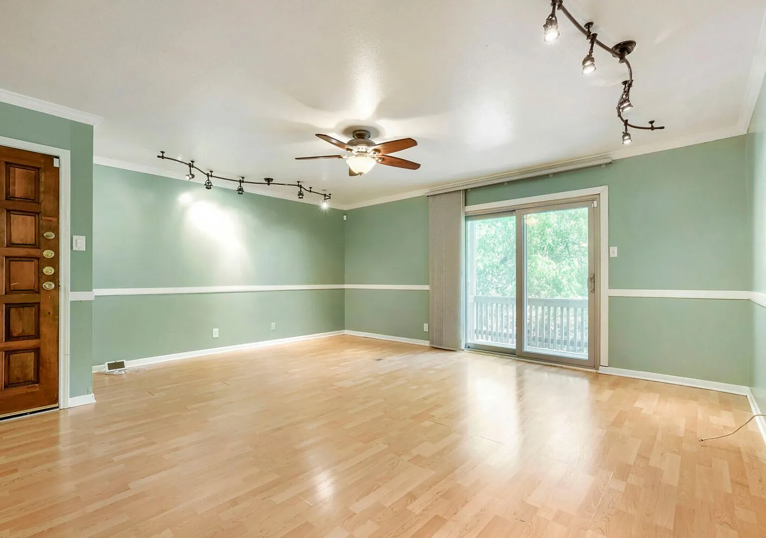 Prime Location! 2BR Condo in Alamo Heights ISD — Photo 4