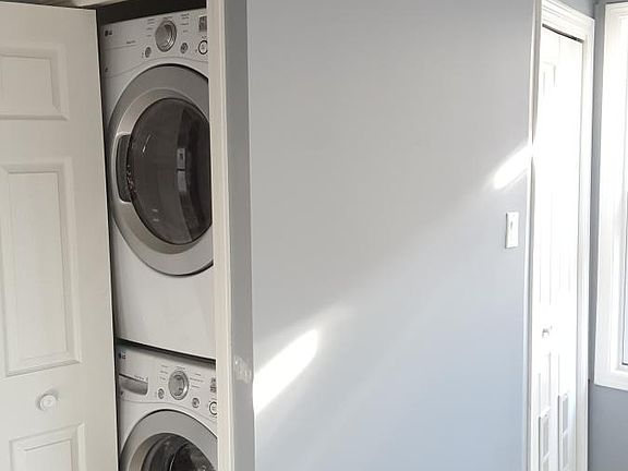 4th image of 5551 N Linder Ave #1