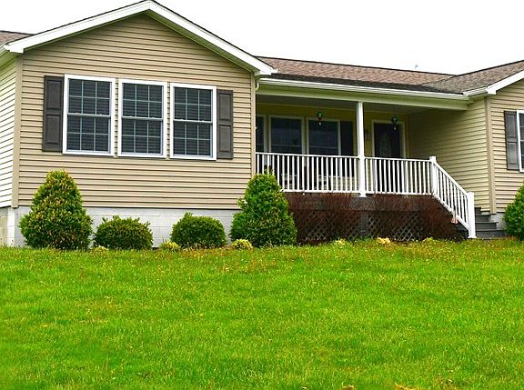 3rd image of 699 Reed Rd