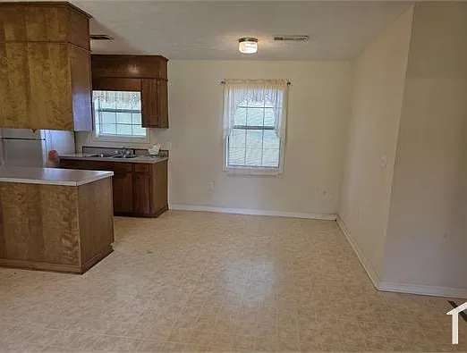 901 Floyd Rd — Photo 5