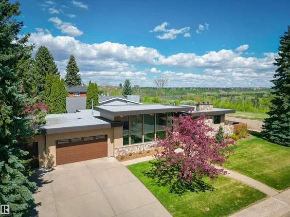 2 Valleyview Cres NW, Edmonton, AB T5R 5S4