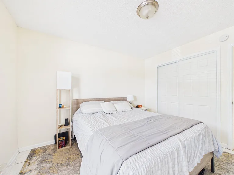 1411 E 109th Ave #B — Photo 4