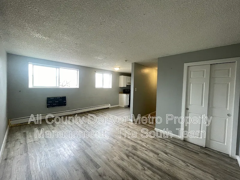 1676 Hanover St #204