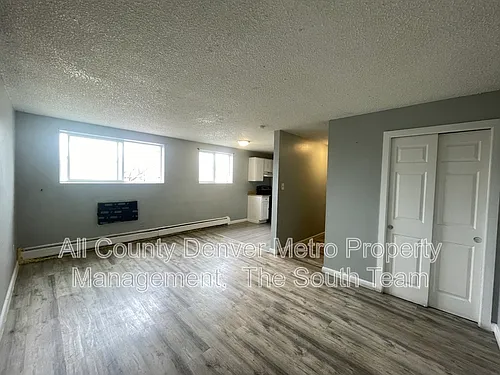 1676 Hanover St #204 Photo 1