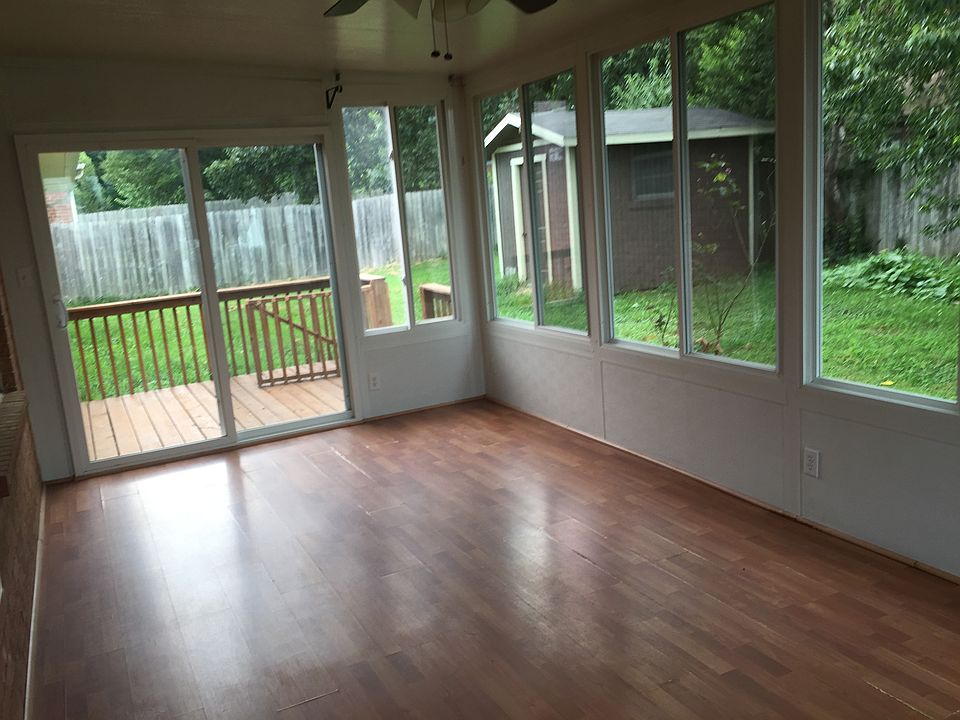 2nd image of 2413 W Sumac St