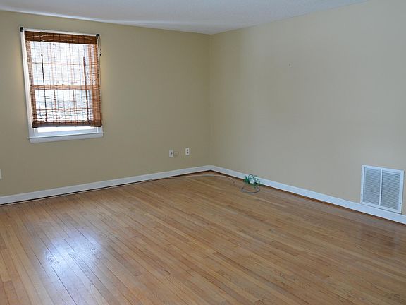 3rd image of 39 Butternut Dr #39