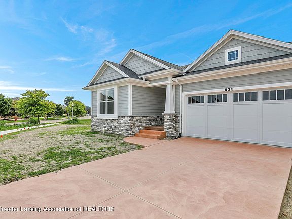2nd image of 635 Aquila Dr