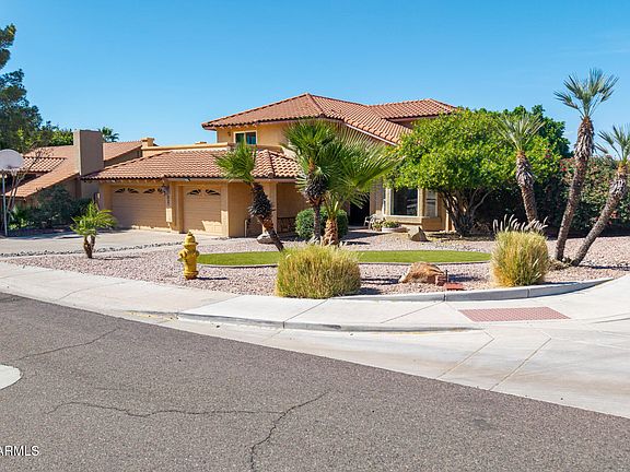 2nd image of 1234 E MONTE CRISTO Avenue