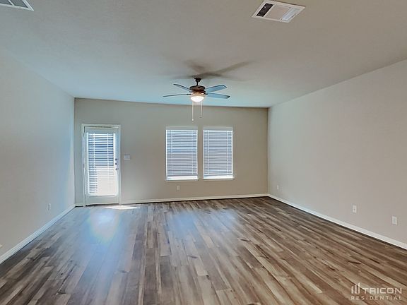 3rd image of 13610 Paxton Blvd