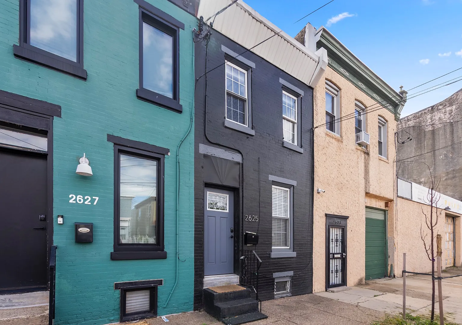 2625 Coral St — Photo 1