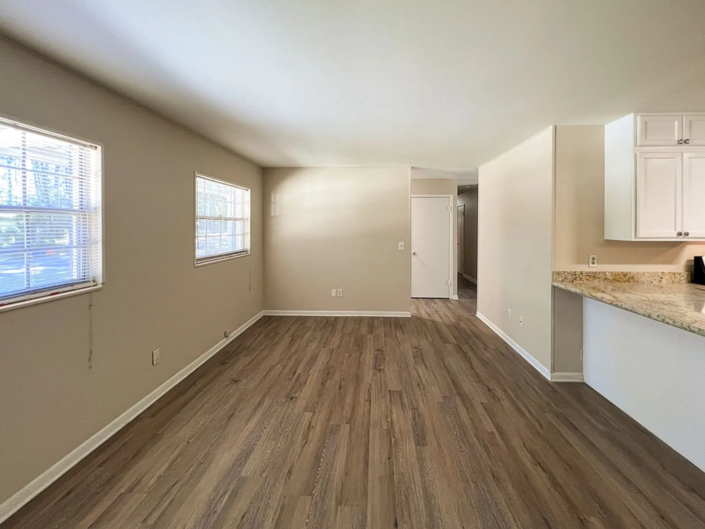 Recently Updated 4/2 House With In Pine Estates - Available August — Photo 4