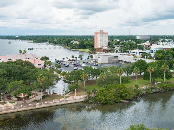 3rd image of 3 Indian River Ave APT 406