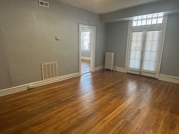 5th image of 1140 W Grace St APT 10
