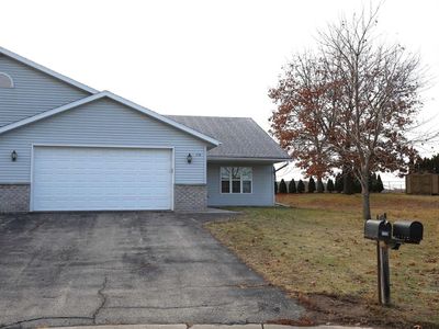 552 Ronald Lee Circle, Rio, WI, 53960