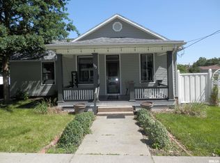 502 E Clinton Ave, Monmouth, IL 61462