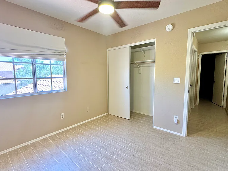 16646 S 33rd St — Photo 12