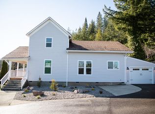 1202 N Private Dr, Coquille, OR 97423