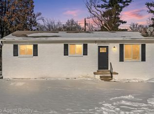 20222 Westhaven Ave, Southfield, MI 48075