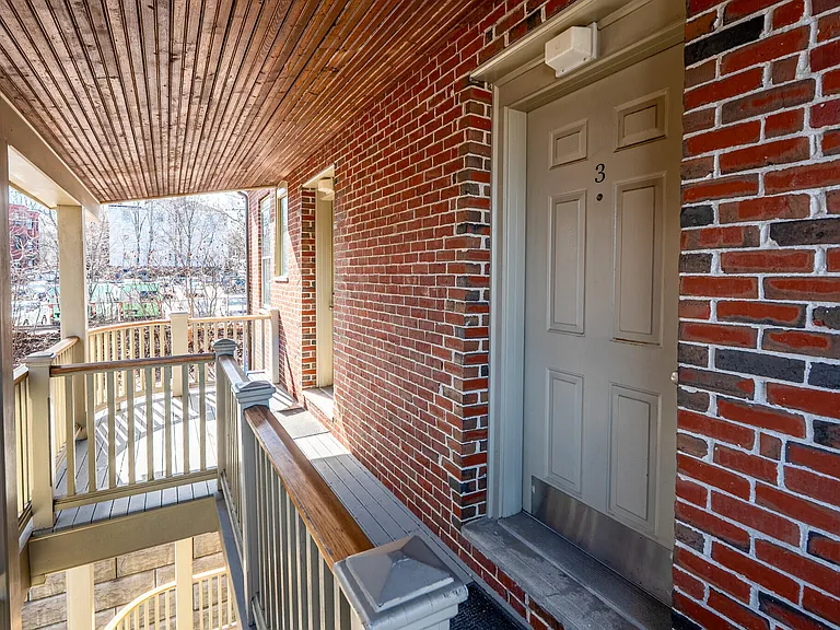 68 Pleasant St #3 — Photo 26
