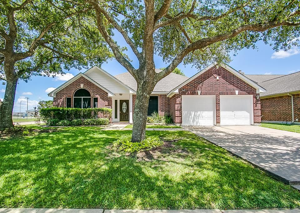 2nd image of 803 Prairie Brook Ct