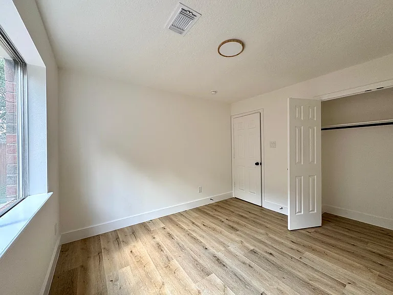 6427 Liberty Valley Dr — Photo 20