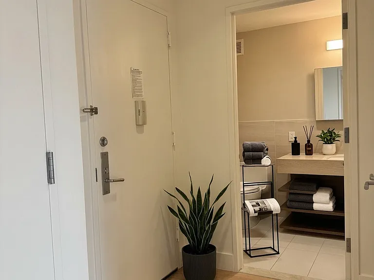 509 48th Ave #5J — Photo 10
