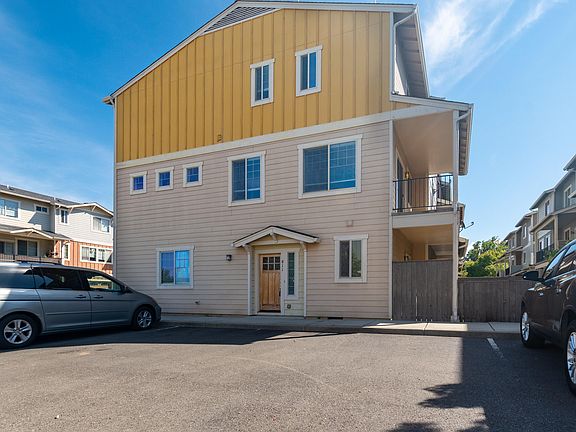 2nd image of 811 Overcup St