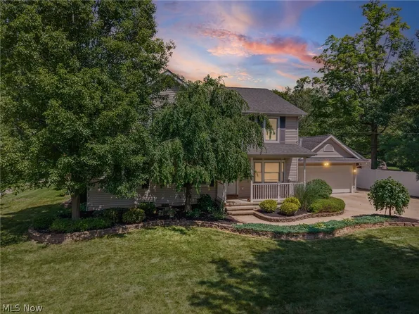 12335 Robson Rd, Grafton, OH 44044