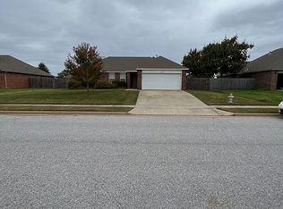 1306 Spruce St, Pea Ridge, AR 72751