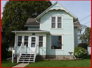 223 W Madison St, Lake Mills, WI 53551
