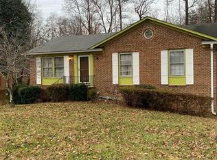 1514 Woodridge Ave, Greensboro, NC 27405