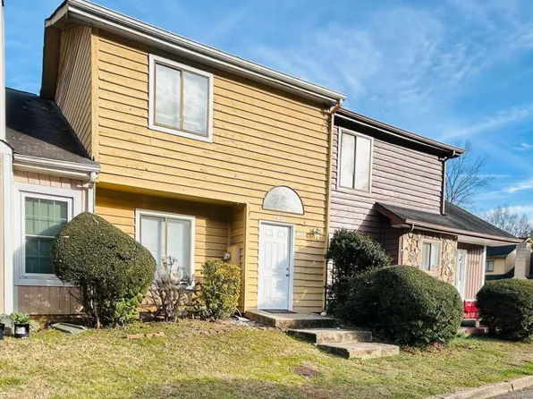 5841 Trent Walk Dr, Lithonia, GA 30038