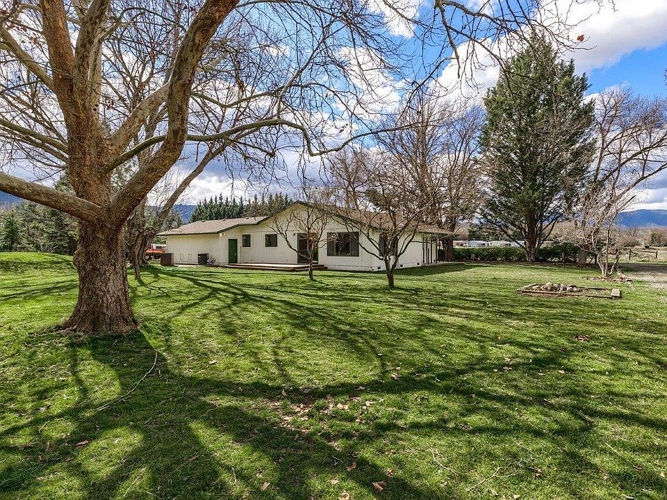 2nd image of 3522 Bellinger Ln