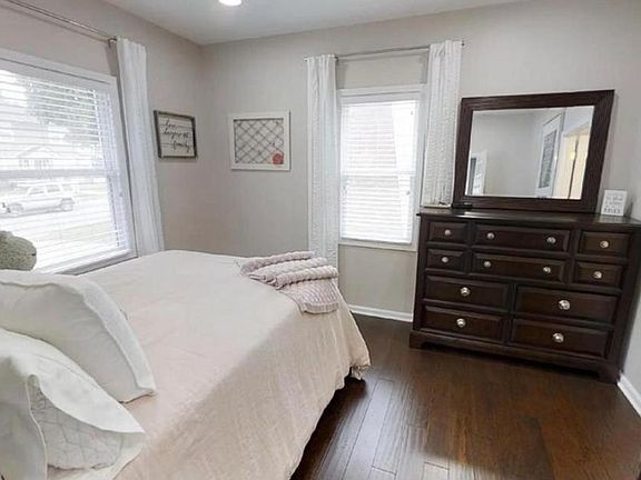 2nd image of 4841 Guilford Ave