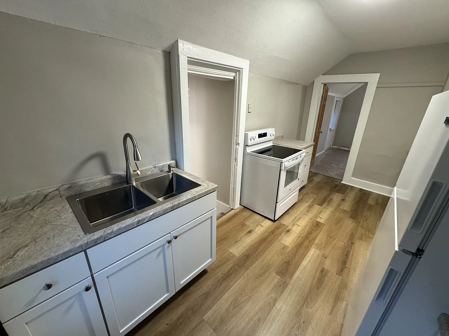 322 Platt Street - 3 — Photo 2