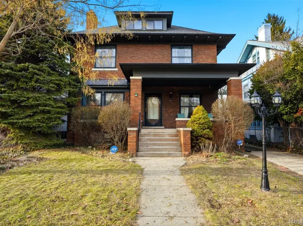 59 McLean St, Highland Park, MI 48203