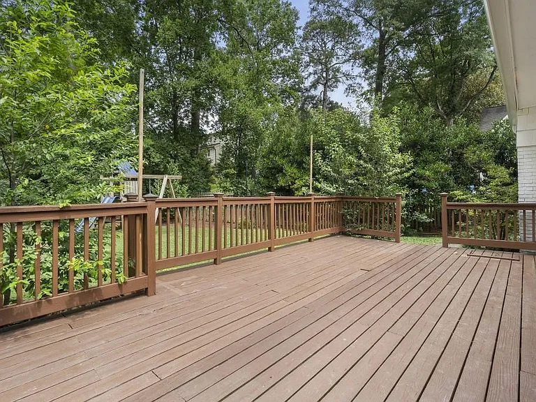 2151 Radcliffe Dr NW — Photo 29