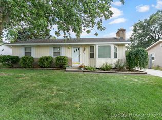 2490 Valleyview St SW, Wyoming, MI 49519
