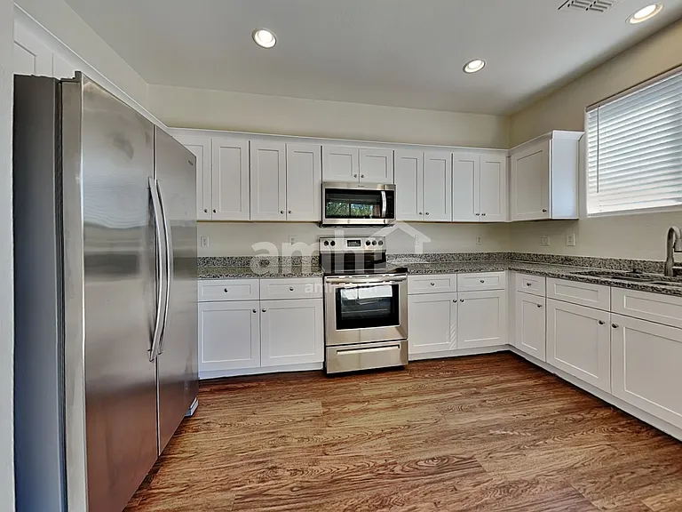 12751 W Glenrosa Dr — Photo 3