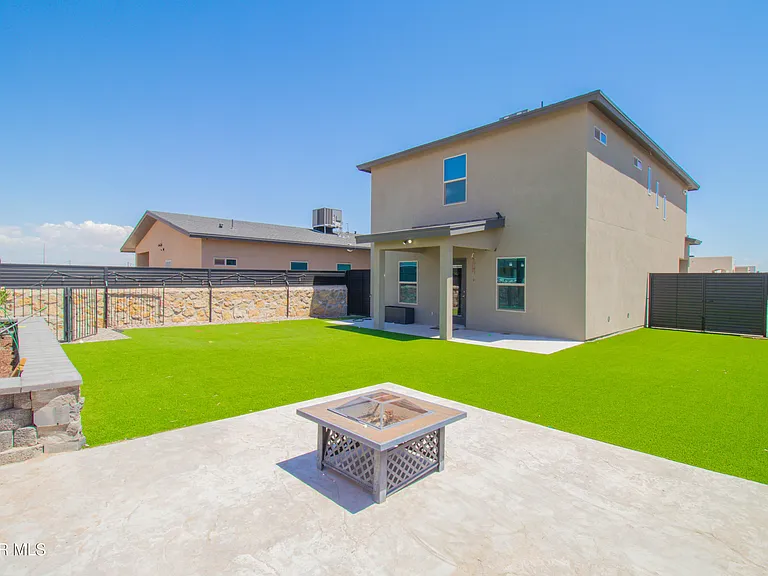 13909 Summer View Ave — Photo 36