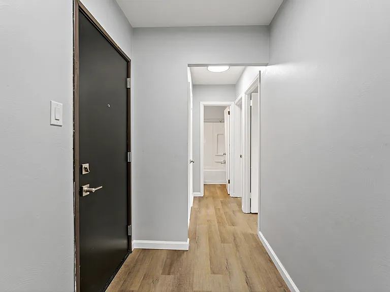 315 N Washington St #5 — Photo 4