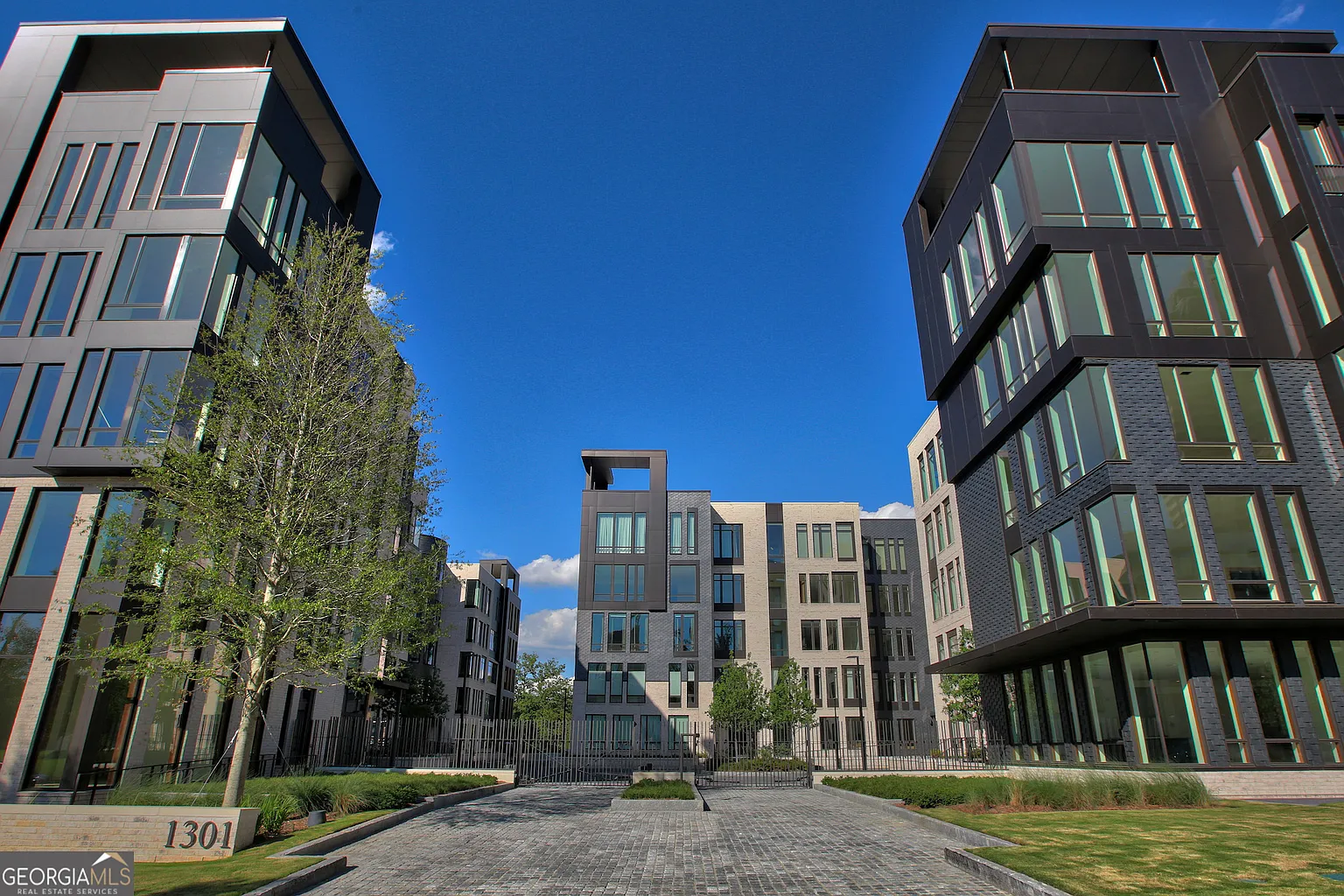 1301 Peachtree St NE #2G photo 1
