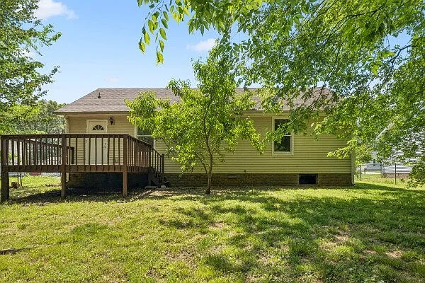 776 Princeton Cir — Photo 24