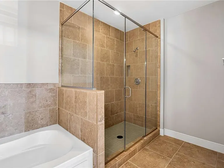201 W Ponce De Leon Ave #702 — Photo 20