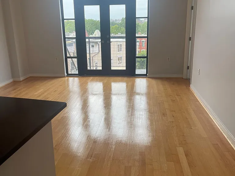437 New York Ave NW #807 — Photo 4