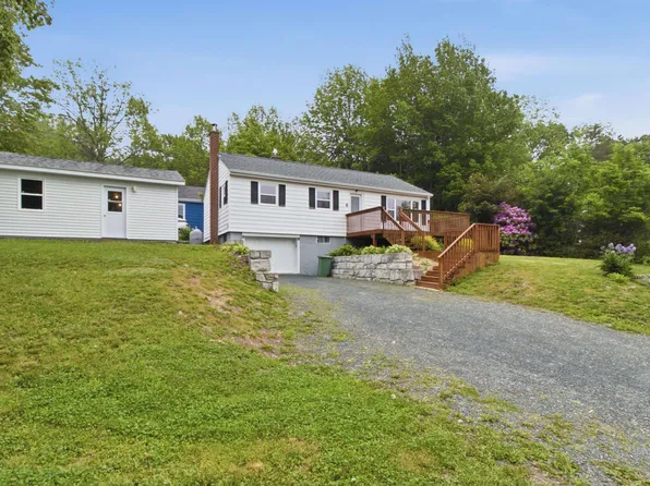 6 Pembrooke St, Waverley, NS B2R 1L6