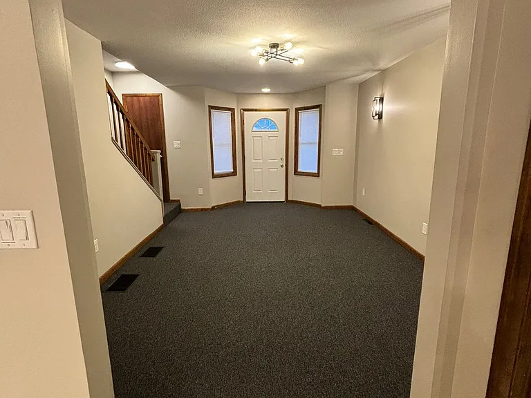 428 Cherry St — Photo 2