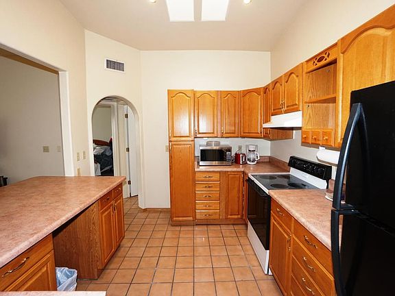 5th image of 1121 S Melpomene Way