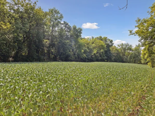 24X1 Holy Name Dr, Wayzata, MN 55391